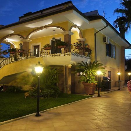 Alba Chiara Bed & Breakfast Anzio Bagian luar foto