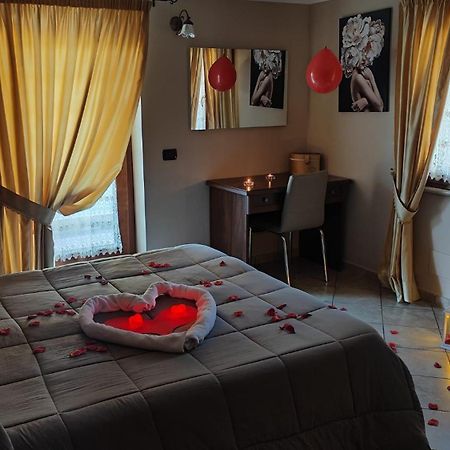 Alba Chiara Bed & Breakfast Anzio Bagian luar foto