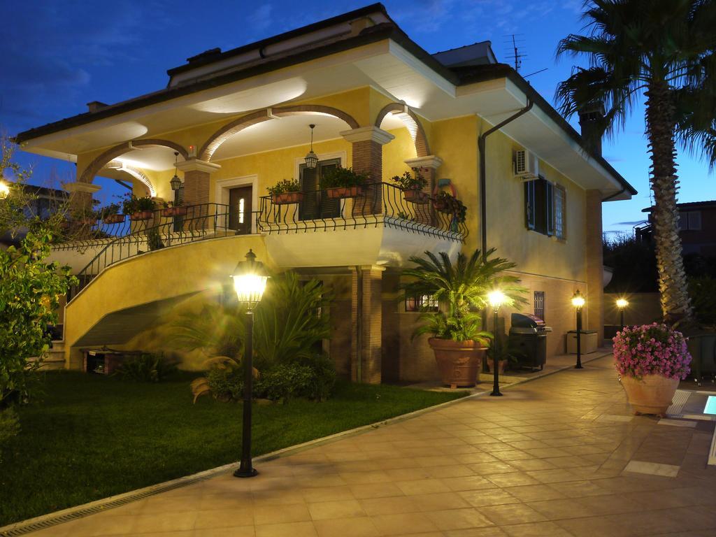 Alba Chiara Bed & Breakfast Anzio Bagian luar foto