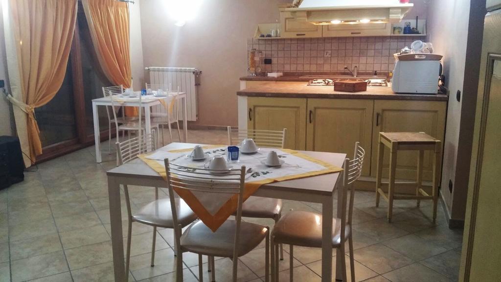 Alba Chiara Bed & Breakfast Anzio Bagian luar foto